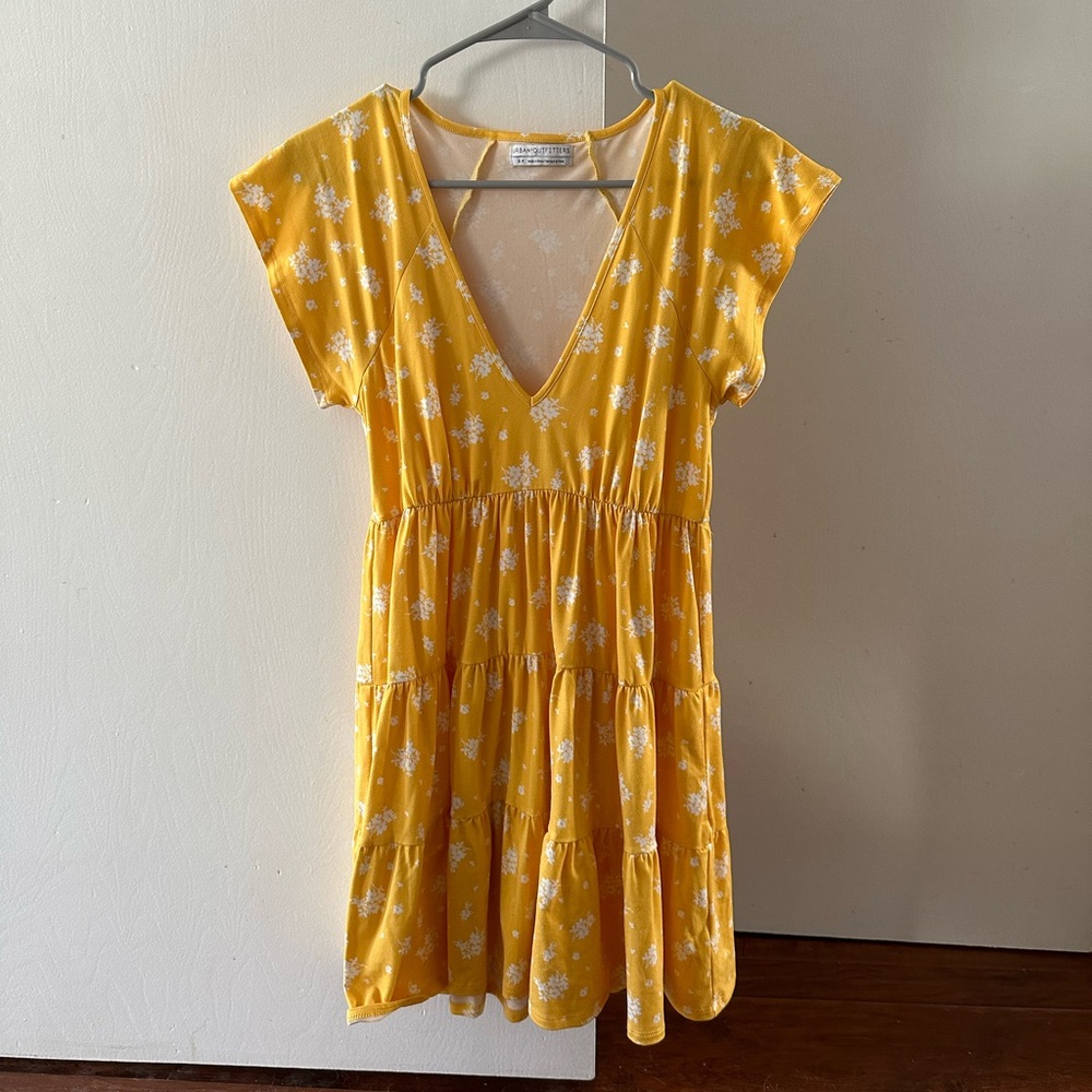 Urban Outfitters Julia tiered ruffle frock floral mini dress